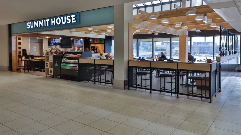 Summit House Airport_Calgary airport