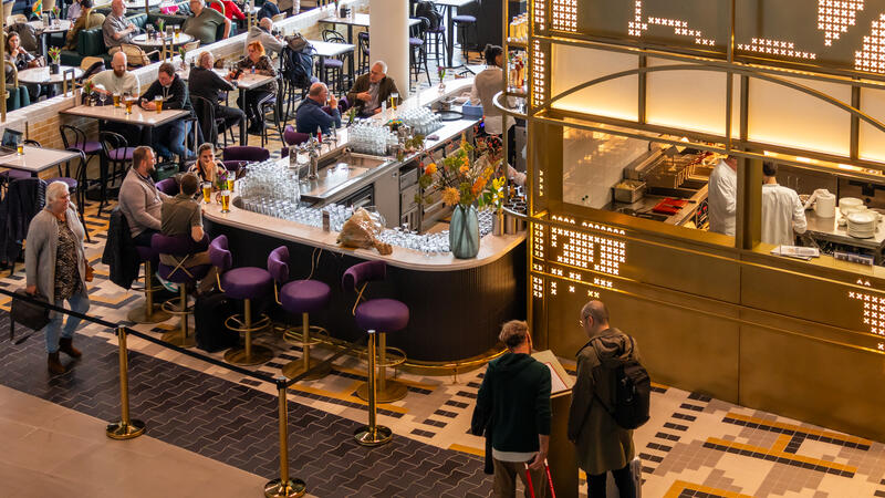 Salon_Schiphol_Avolta 2.jpg