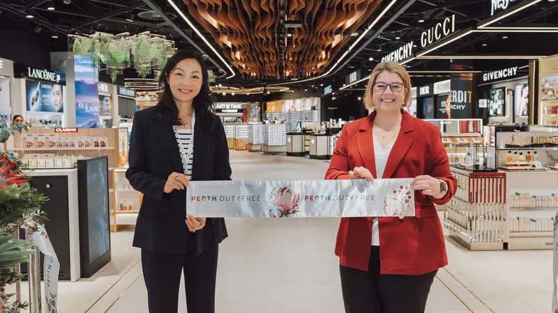 Perth Duty Free opening ribbon cutting