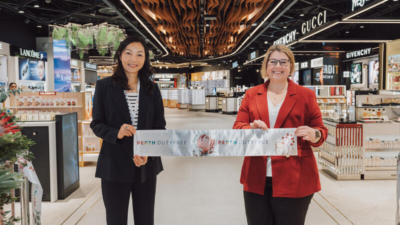 Perth Duty Free opening ribbon cutting