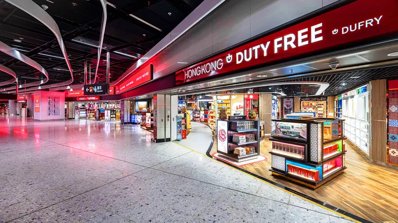 A duty free at Hong Kong airport