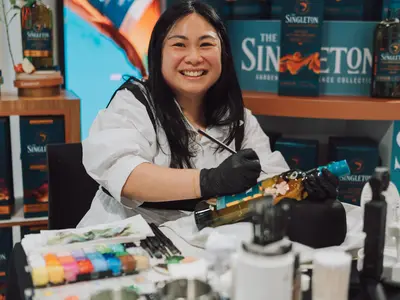 Artist in Perth Duty Free