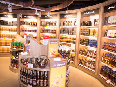 Dufry-GuadeloupeDutyFree_store 3