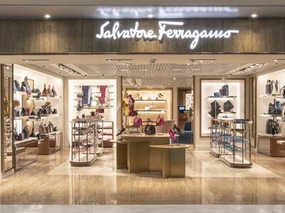 Dufry and Salvatore Ferragamo partnership unveils Boutique in Hong Kong International - 4