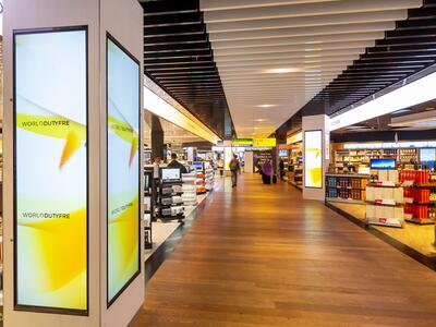 Dufry Launches New Generation Store At Heathrow Terminal 3 - Store view 4 - World Duty Free - Dufry - 170918