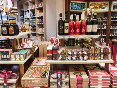 Dufry unveils its new walk-through store at Malta International Airport - Dufry - 7