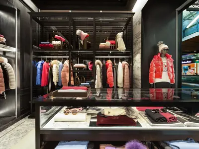 Hudson Group Debuts First North American Duty-Free Moncler Boutique at Vancouver International Airport - Dufry - 140219 6