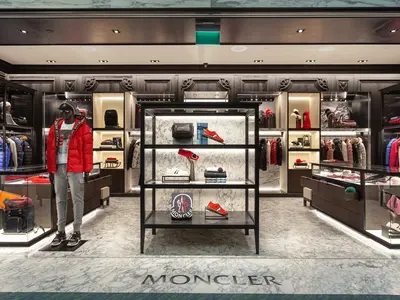 Hudson Group Debuts First North American Duty-Free Moncler Boutique at Vancouver International Airport - Dufry - 140219 7