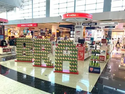 Lindt & Sprüngli Brings Magic to Millennials in selected Dufry-operated stores in Key Holiday Destinations - 1