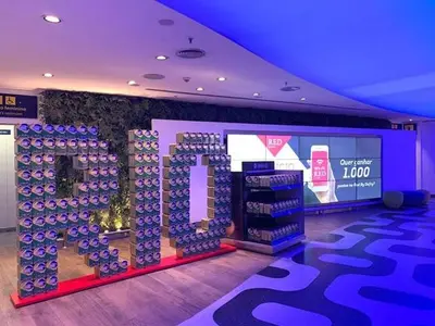 Lindt & Sprüngli Brings Magic to Millennials in selected Dufry-operated stores in Key Holiday Destinations - 2