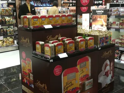 Lindt & Sprüngli Brings Magic to Millennials in selected Dufry-operated stores in Key Holiday Destinations - 6