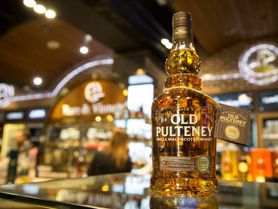 Old Pulteney 1990 - London Heathrow Airport - Dufry 2