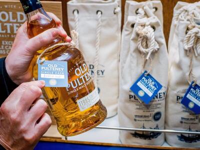 Old Pulteney Limited Edition - Edinburgh - Dufry 1