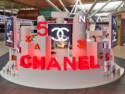 World Duty Free and Chanel Launch Festive Snow Globe with London Stansted Airport for an Immersive Shopping Experience - Dufry - 1